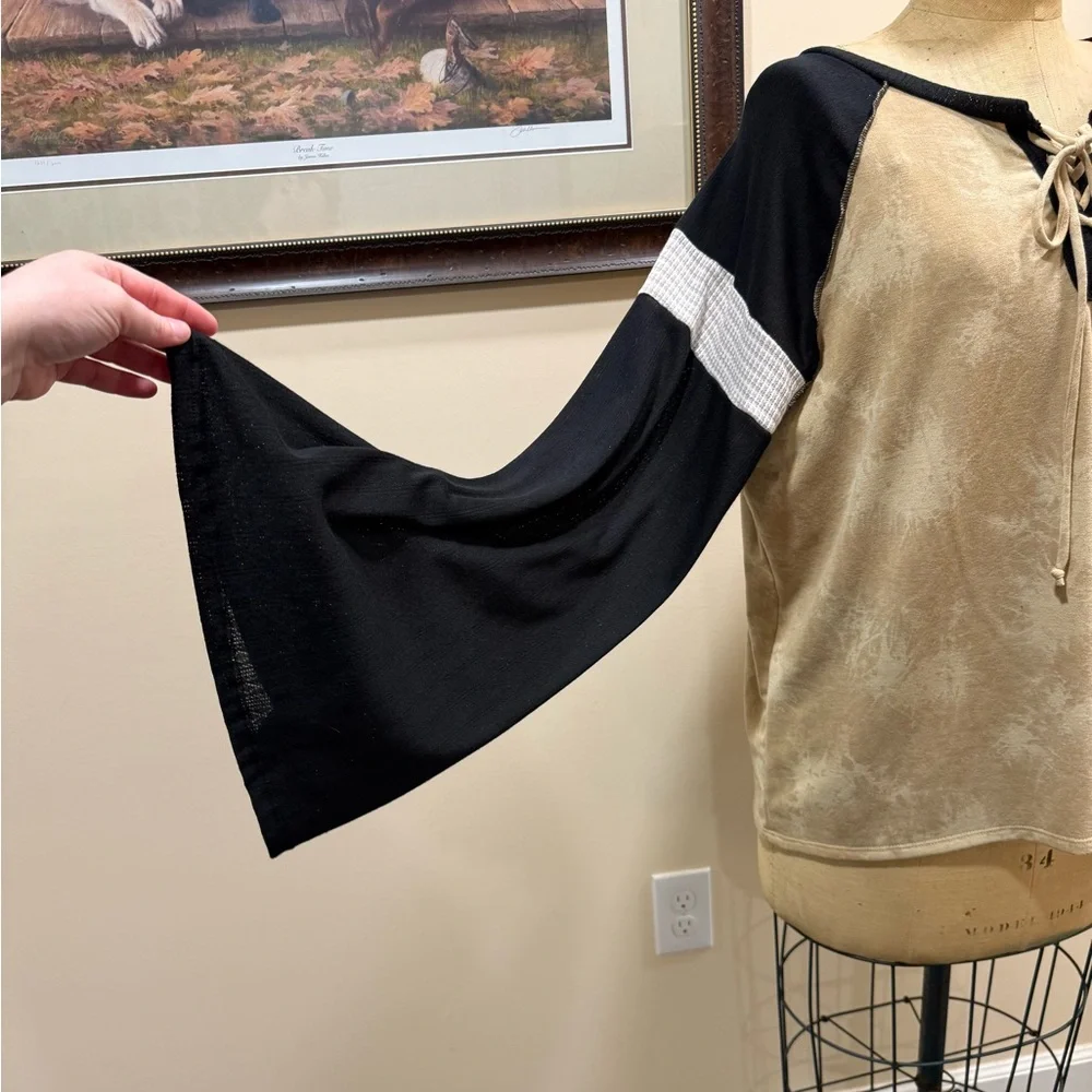 Sugarfox Beige and Black Lace-Up Long Sleeve Top - Picture 2 of 9